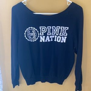 Loose fit - could be off shoulder or I just wore it regular